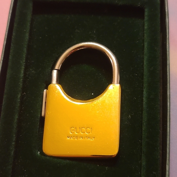 Vintage Gucci Keychain in Box - Picture 2 of 2